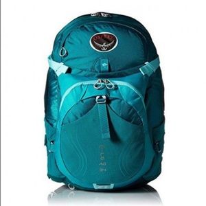 Osprey Mira AG 34 Hydration Pack - Women’s